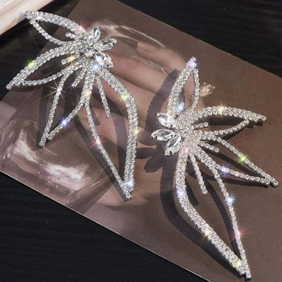 Rhinestone Leaf Design Studded Silver Earrings - Picture 4 of 12